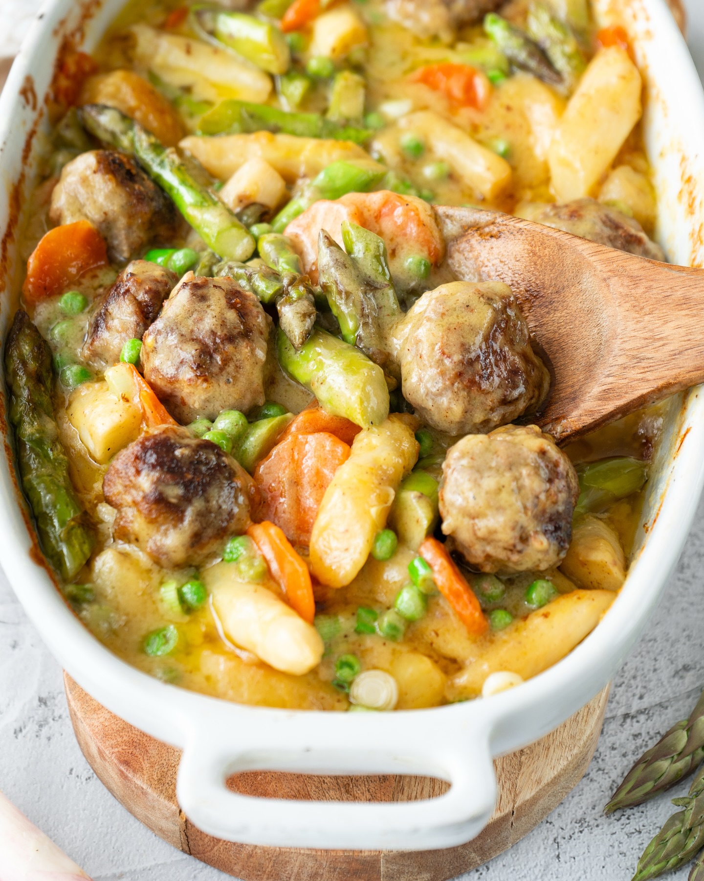 Spargel-Frikadellen-Gratin