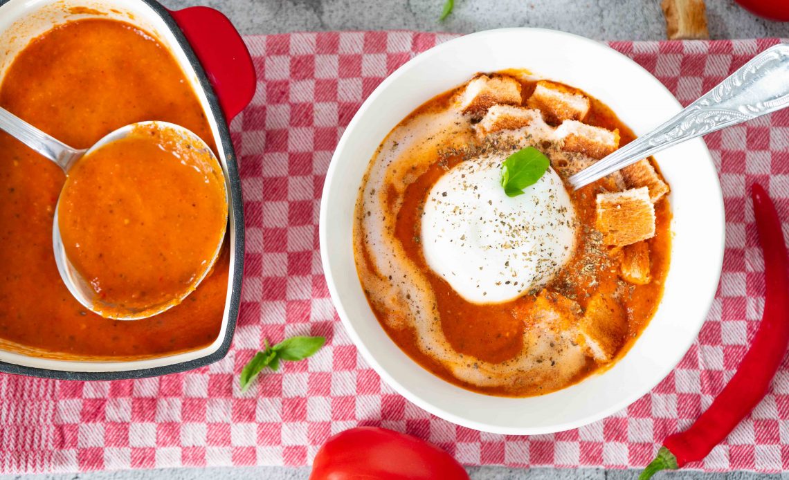 Cremige Tomaten-Paprika-Suppe