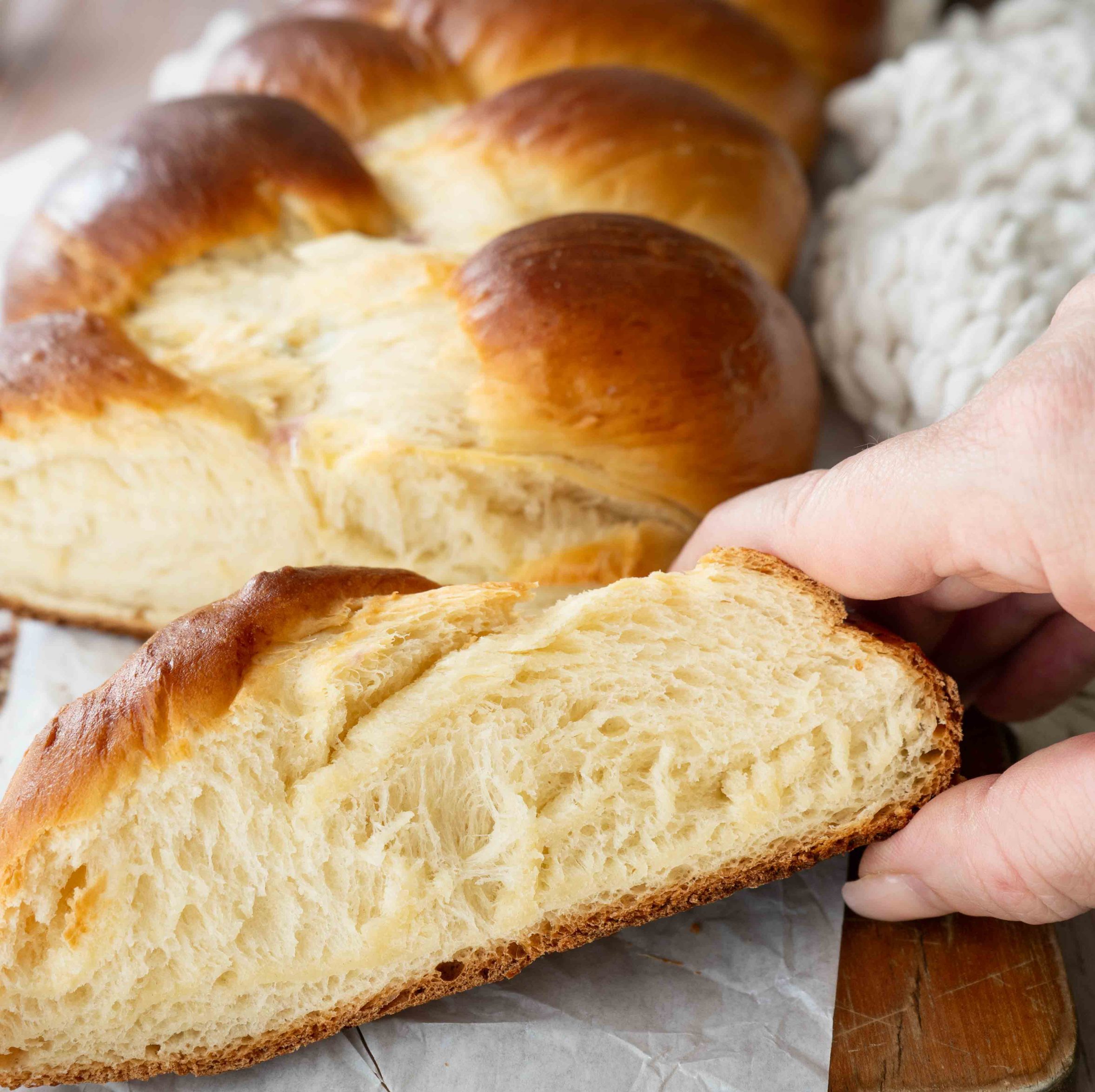 Fluffiger Hefezopf – das einfache Rezept