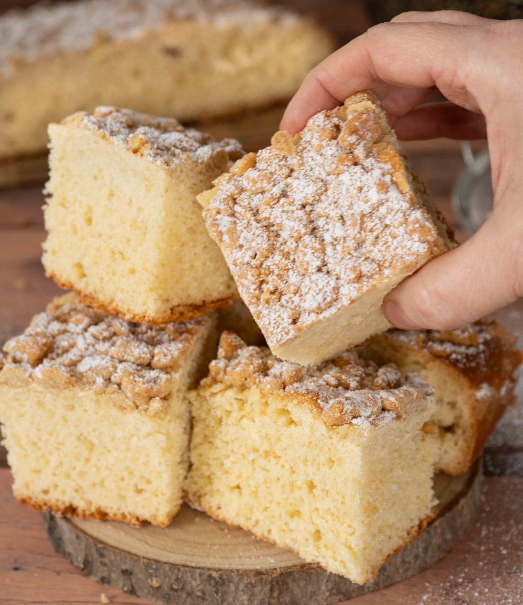 Fluffiger Dinkel-Hefekuchen mit Streuseln